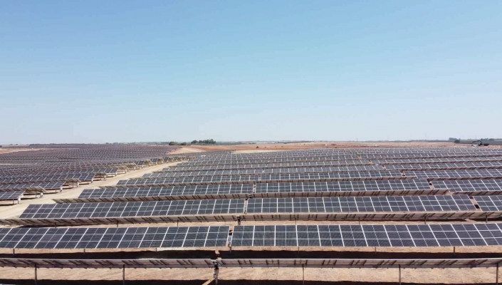 Irish based Amarenco Group acquires from Hanwha Energy its first solar PV plant in Spain