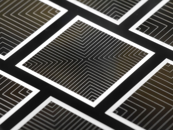 Fraunhofer ISE achieves record conversion efficiency of 26.0% for both-sides contacted silicon solar cells